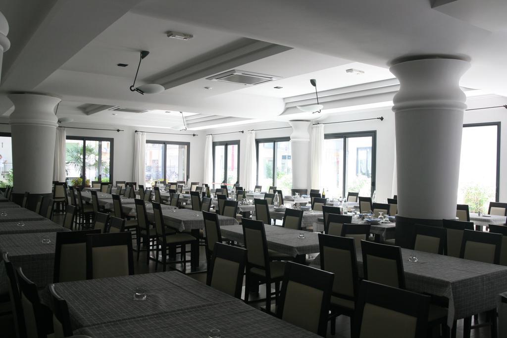 Hotel Stanchini Bellaria-Igea Marina Eksteriør billede